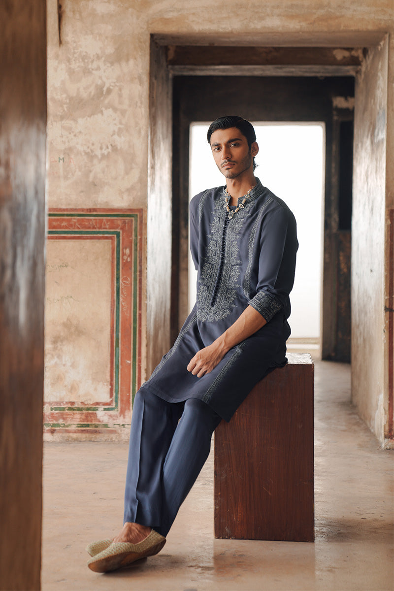 'Raaj' Kurta Pajama