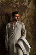 Man wearing a grey kurta pajama se