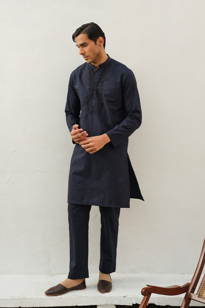 NAVY BLUE EMBROIDERED KURTA PAJAMA