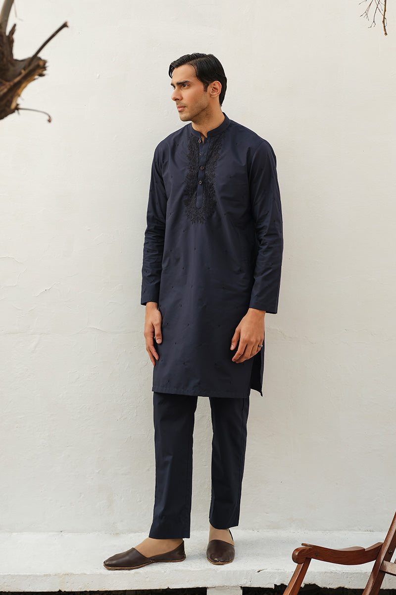 NAVY BLUE EMBROIDERED KURTA PAJAMA