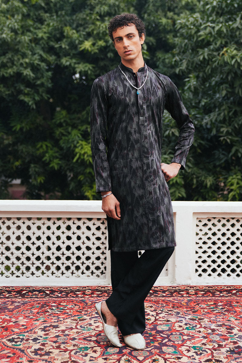 'AKBAR' KURTA PAJAMA