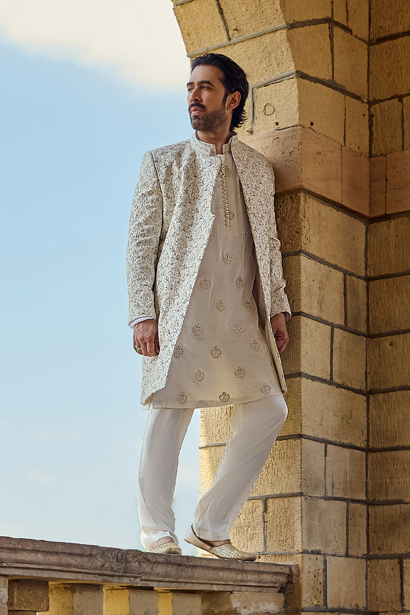 'Nael' Kurta Pajama