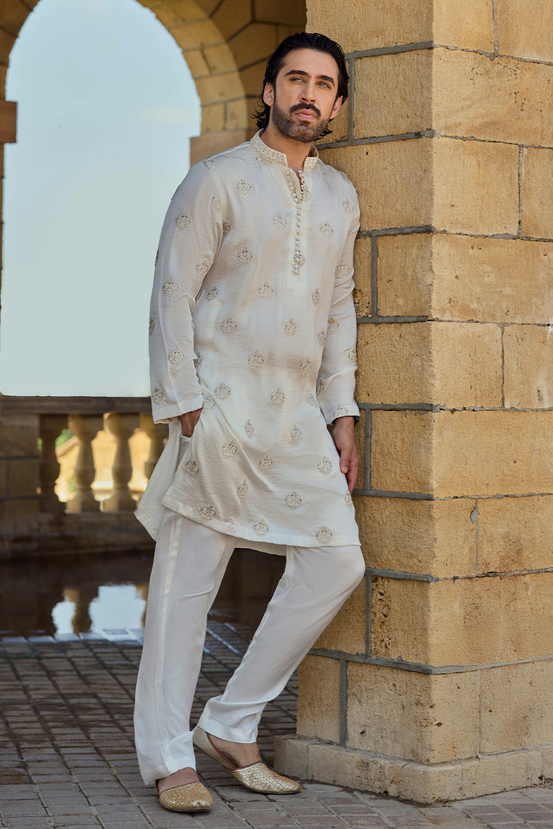 'Nael' Kurta Pajama